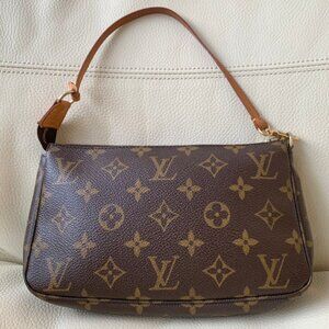 Louis Vuitton Monogram Pochette